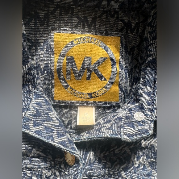 Michael Kors Denim Logo Mini Belted Dress - Picture 5 of 6